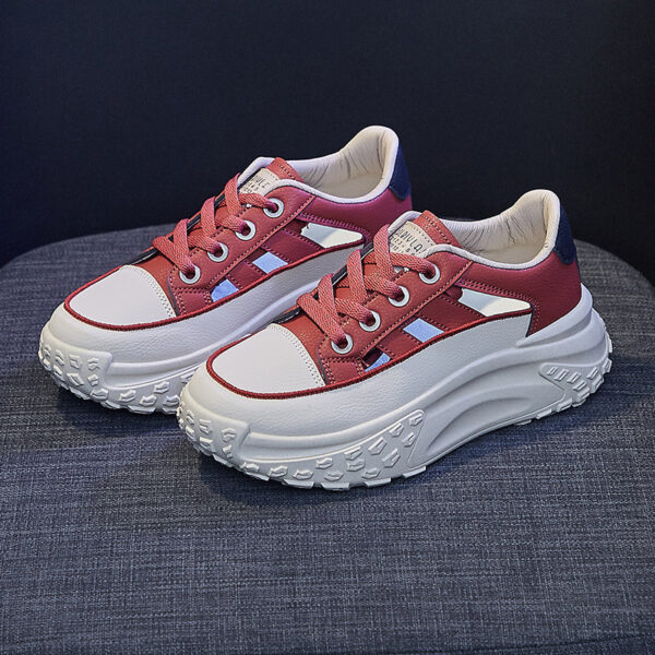 Women's Sports Shoes