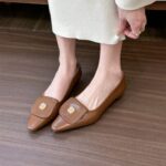 women 2025 spring flat heel soft leather shoes - Image 4