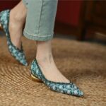 new color matching low thick heel scoop shoes - Image 3