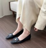 women 2025 spring flat heel soft leather shoes - Image 7