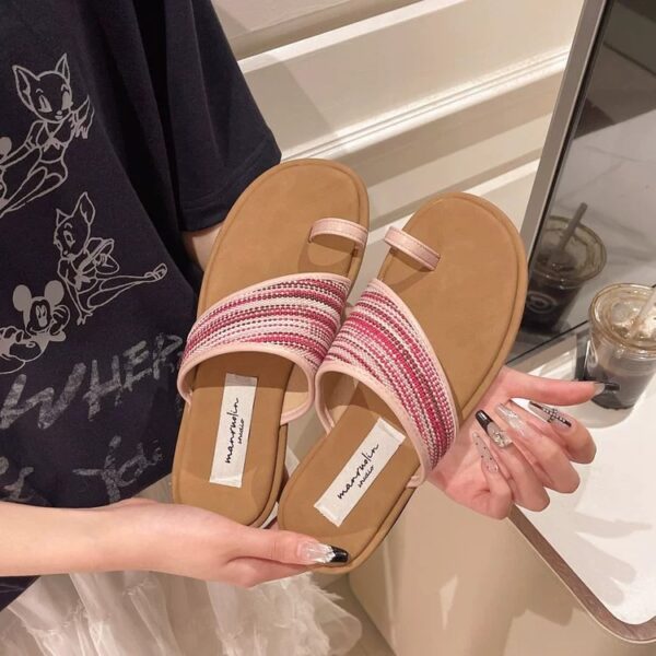 Korean version of flat-soled slippers for women