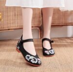 Embroidered shoes Old Beijing cloth shoes for women - Image 7