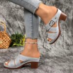 European and American hollow thick heel Roman sandals - Image 4