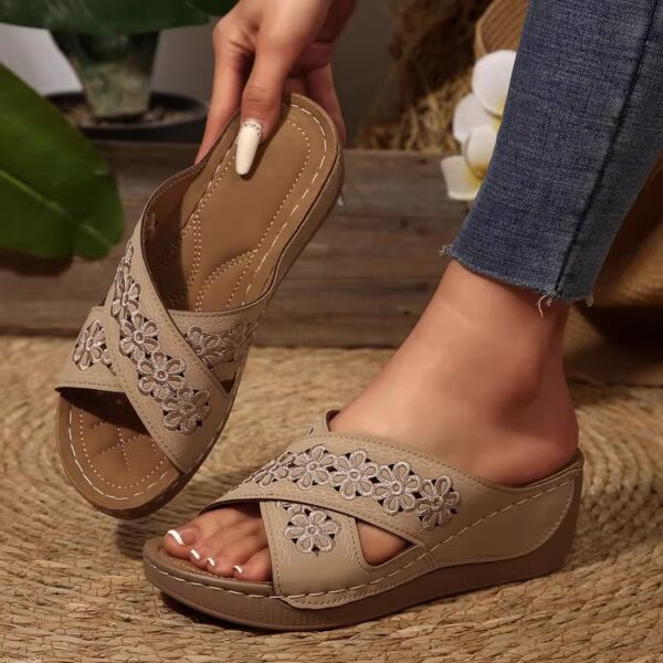 wedge heel thick sole casual hollow breathable light stitching durable beach slippers