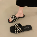 new style pearl fashion flat bottom no tired feet non-slip beach small fragrance style sandals - Image 5