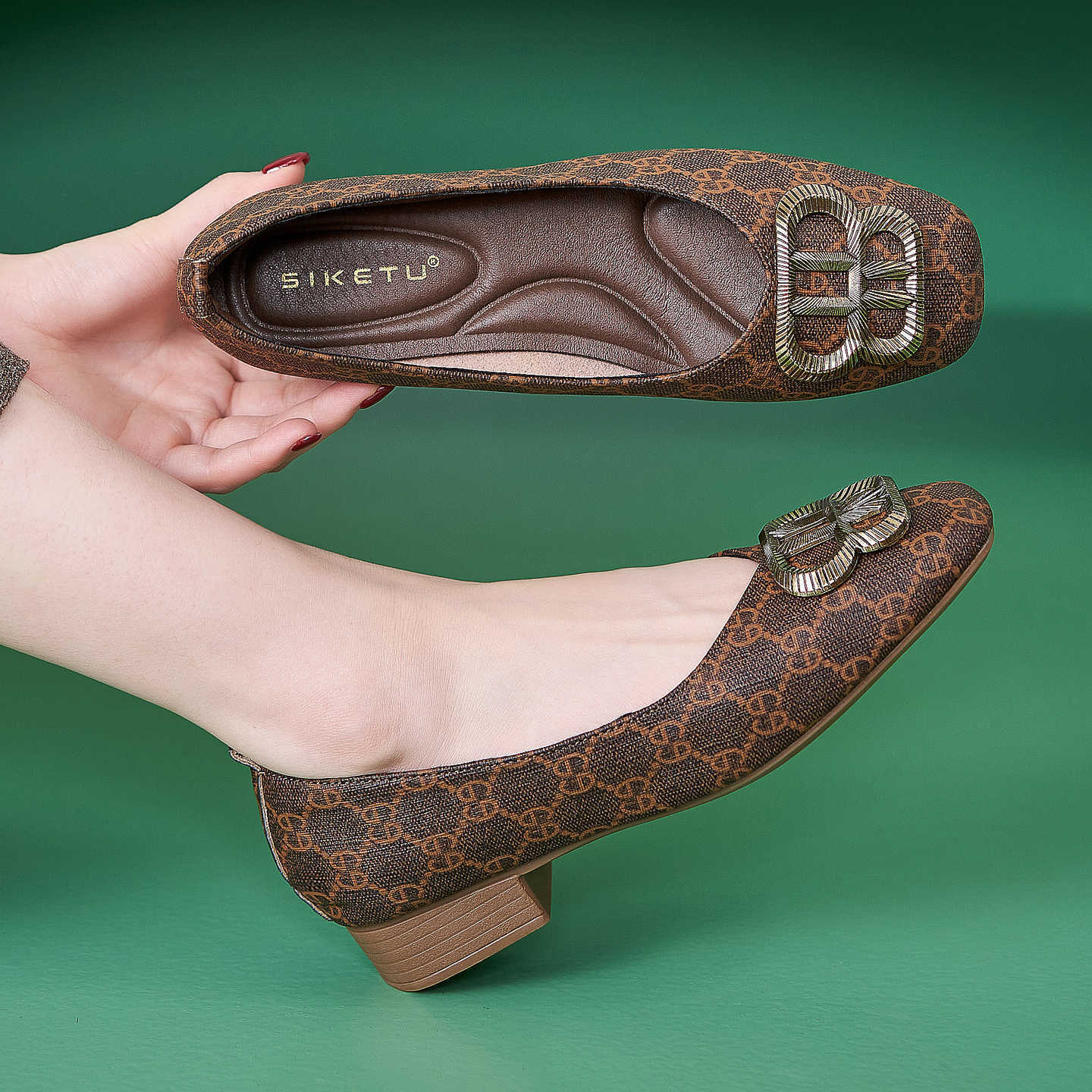 O1CN01xx0DKb2DMZGvmY7Oy_!!3707858595-0-cib autumn soft sole comfortable slip-on mother shallow mouth single shoes women - Image 1