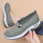 soft soles not tiring flat shoes middle-aged and elderly casual shoes - Image 5