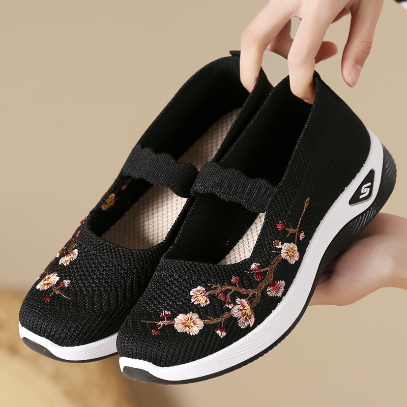 O1CN01hn8DW128dRaYdghon_!!2216547467955-0-cib Old Beijing cloth shoes women's 2025 - Image 1