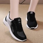 Women's sports shoes, new autumn running shoes, lightweight breathable mesh shoes, fly woven shoes - Image 11