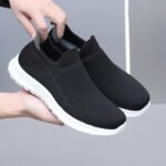 Women's new spring and autumn fashion casual sports shoes, single shoes wholesale, breathable trendy mesh flyknit sports women's shoes - Image 6