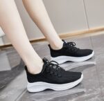 Fashion Single Shoes, Flyknit Mesh Shoes, Breathable Soft Sole Running Shoes, Export Sports Shoes - Image 3