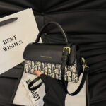 Bags Fashionable Women's Handbags with Stylish Letter Print Shoulder Bags - Image 9