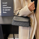 Bags Fashionable Women's Handbags with Stylish Letter Print Shoulder Bags - Image 7