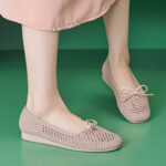 New 2025 Bowknot Hollow Low Heel Shoes Lightweight, Soft and Plaid Large Size Women's Shoes - Image 2