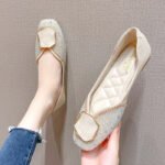 new soft bottom square flat shoes women's fashion Bean shoes Net red shallow mouth late night gentle breeze shoes - Image 3