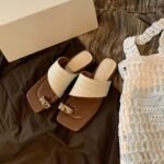 Thick Heel Holiday Style Straw Thong Slippers for Women Summer Outer Wear - Image 4