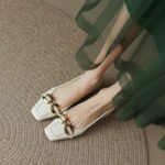 new single shoes fashion low heel shallow French retro square European and American fashion cat documentary shoes women