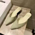 Fresh and cute style, these are trendy, low-heeled, pointed-toe, chunky-heeled, versatile sandals for young women. - Image 9