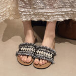 Open-Toe Pearl Flat Beach Sandals for Women