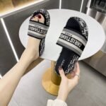 D Home Letter Embroidered Thick Slippers 2026 Spring and Summer New Korean Fashion Height Increased Outdoor One-word Sandals for Women - Image 7