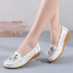 Summer Hollow New Leather Shoes for Middle-Aged and Elderly Mothers, Women's Single Shoes, Beanie Shoes, Leather Shoes, Soft-Soled Wedge-Heeled Clogs - Image 3
