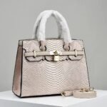 Fashion new factory temperament direct selling texture new style trendy handbag mother lady bag shoulder messenger bag - Image 7