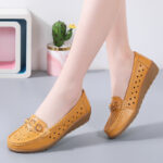 Plus-Size Women's Non-Slip Comfortable Casual Perforated Clogs with Wedge Heels, Slip-On Lazy Shoes, Versatile - Image 4