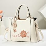 Factory High-End Chinese Style Embroidered Crossbody Bag as a Gift for Mother, Middle-Aged Lady Handbag, New Xia Xin Chinese Style