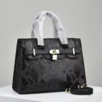Fashion new factory temperament direct selling texture new style trendy handbag mother lady bag shoulder messenger bag - Image 5