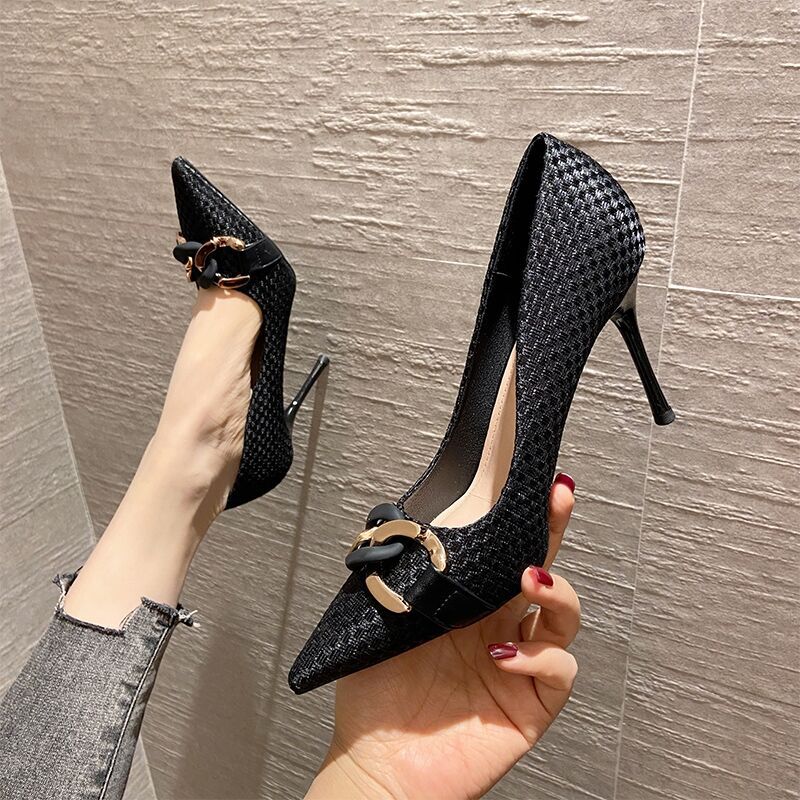 SM05=1990 35 Size black pencil heel - Image 1