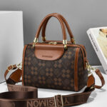 Bags 2026 New Large Capacity Boston Women's Bag Fashion Large Capacity Handbag Shoulder Crossbody Pillow Bag Women