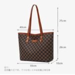 New cross-border minimalist European and American style handbag tote bag for middle-aged women and mothers, large capacity shoulder bag/crossbody bag. - Image 4