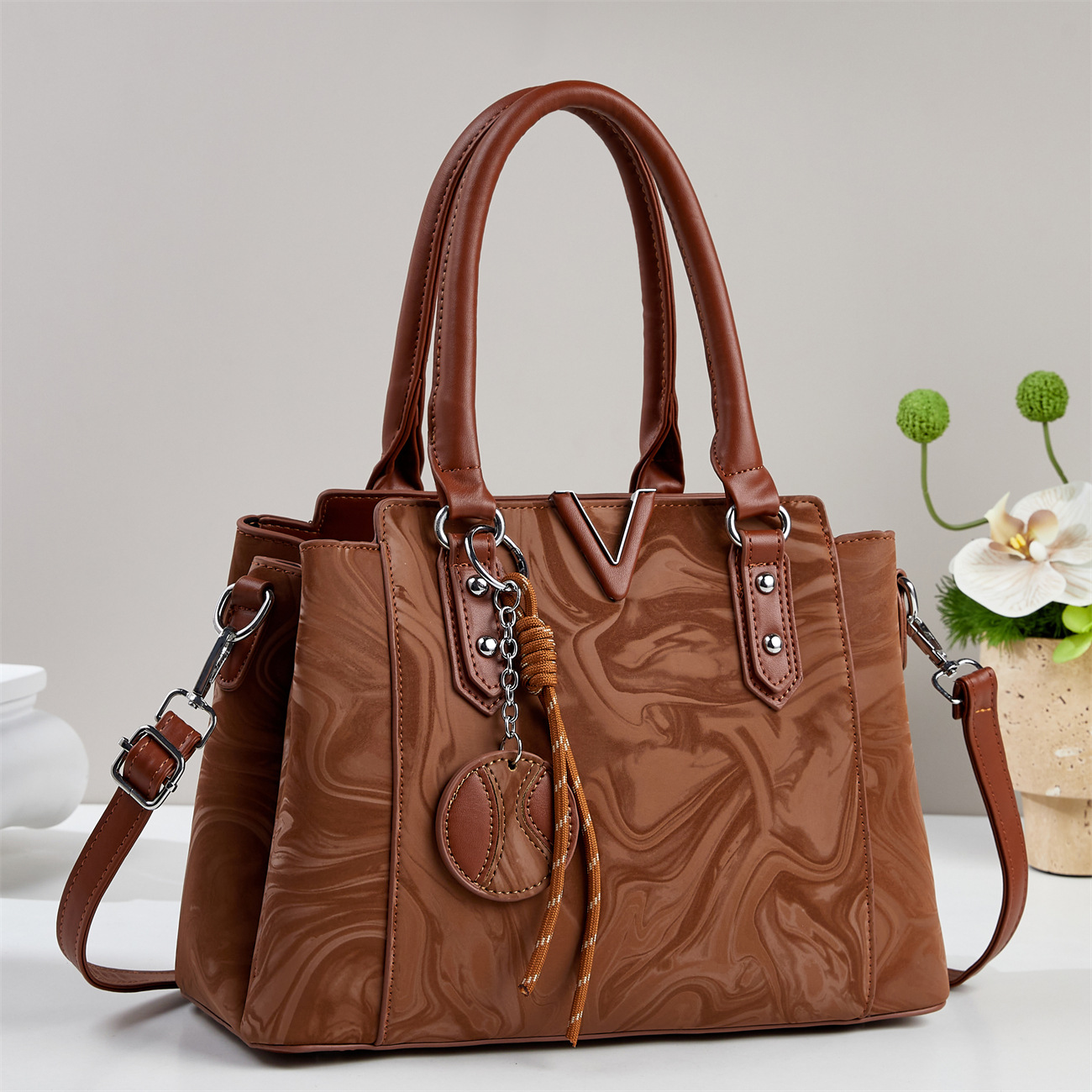 O1CN01YgKXYf1a4v0i2yJnj_!!2212178213277-0-cib Bags for Women New Fashion Crossbody Shoulder Large Capacity Mother's Bag Elegant Commuting Middle-Aged Women's Handbag - Image 1