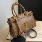Chanel Style Atmospheric Light Luxury Fashion Casual Little Red Book Same Style Western Style All-Match Explosions Crossbody Shoulder Niche New Style - Image 9