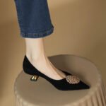 36-38 SIZE Commuter French Suede Work Shoes Not Tired Feet Women’s Professional Thin Heel Small Size New Pointed Black Low Heel Shoes - Image 2