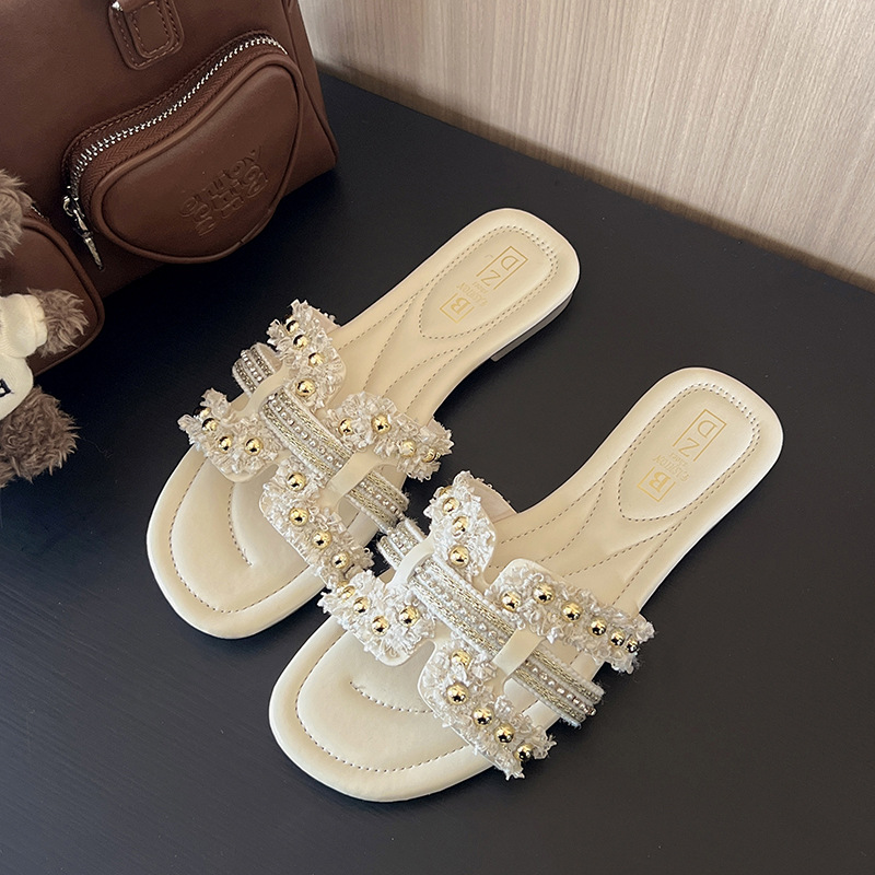 O1CN01FRO3b22A5DO45boDN_!!2218595198151-0-cib 38-39 SIZE new seaside vacation beach flip flops fashionable and comfortable sandals - Image 1