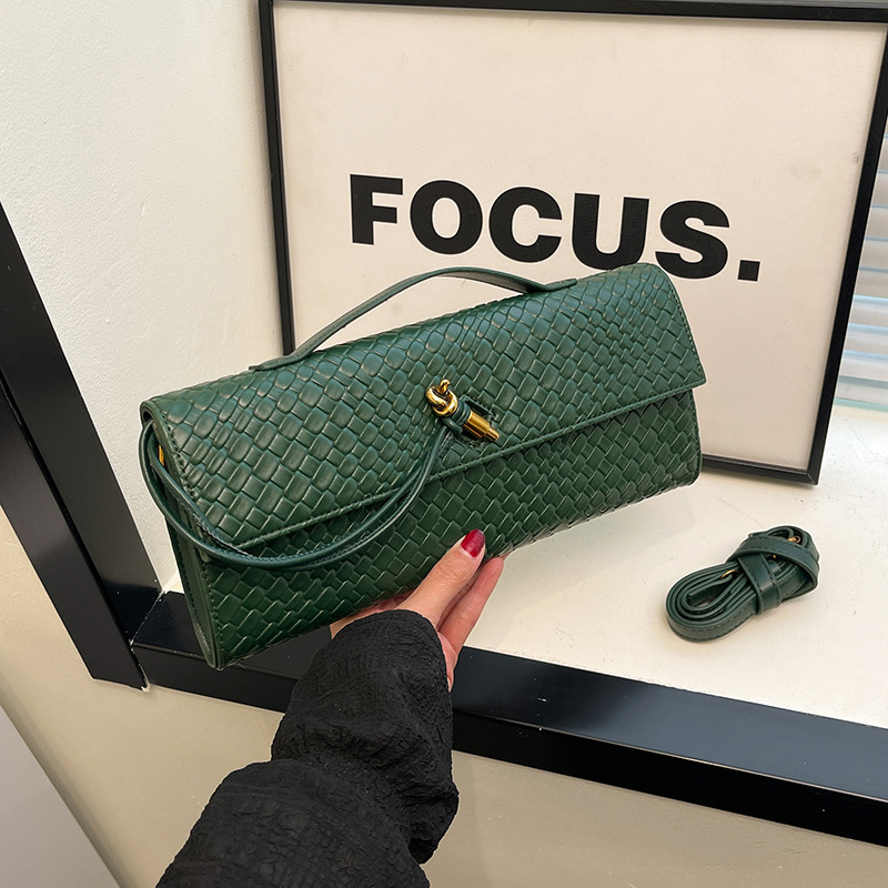 O1CN01Pnq5uA2G0X3gHc2UY_!!2220381628953-0-cib 2025 New Cross-Border Woven Baguette Crossbody Bag with a Vintage Texture, Simple and Luxurious Handbag for Women, Shoulder Bag - Image 1
