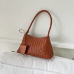 Fashion Woven Underarm Bag for Women, New Versatile Shoulder Handbag, Large Capacity Commuter Bag, Retro Style Bucket Bag - Image 7