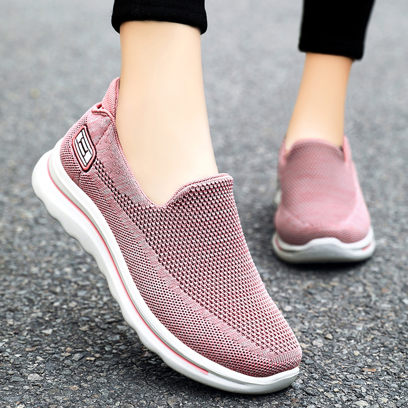 O1CN01g6zO1l1fbxeTauS7Z_!!2211408924026-0-cib 41 size slip-on flat shoes for the elderly, non-slip soft soles, woven surface brand women’s shoes - Image 1