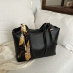 High-grade Scarf Handbag 2025 Spring New All-match Ins Shoulder Underarm Bag Retro Commuter Tote Bag - Image 8