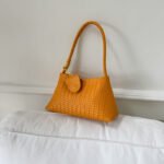 Fashion Woven Underarm Bag for Women, New Versatile Shoulder Handbag, Large Capacity Commuter Bag, Retro Style Bucket Bag - Image 4