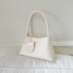Fashion Woven Underarm Bag for Women, New Versatile Shoulder Handbag, Large Capacity Commuter Bag, Retro Style Bucket Bag - Image 6