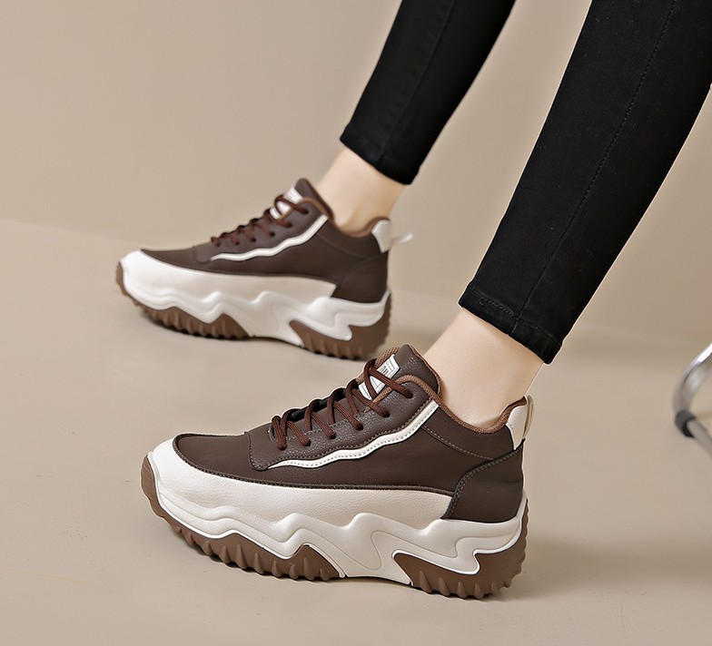 Screenshot 2025-11-13 214920 38 SIZE Women’s High-Top Shoes, Korean Style, Versatile Thick-Soled Height-Increasing Sports Shoes - Image 1