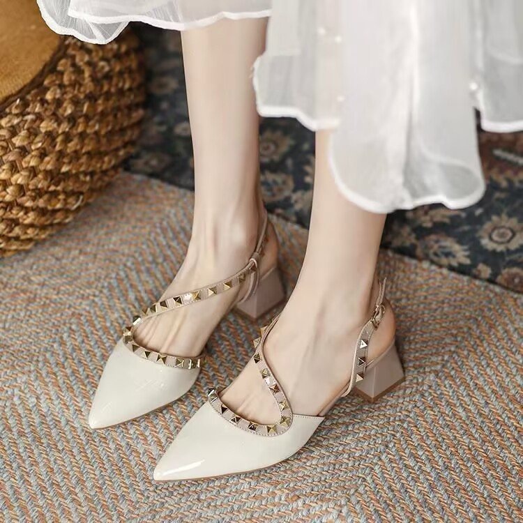 O1CN015Lbofc1foKNxqOwsC_!!2213304954053-0-cib French-Style Chunky Heel Closed-Toe Sandals for Women, 2026 Summer New Fashion Pointed Toe Studded Soft Leather Mid-Heel Backless Shoes - Image 1