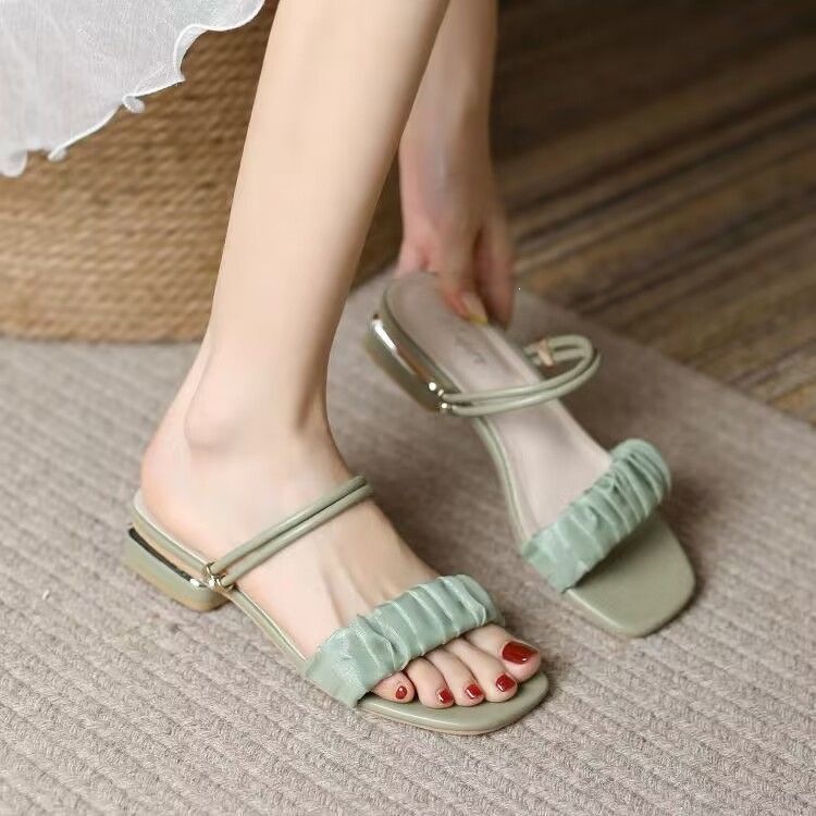 O1CN01cyZnYY1aHHkpS8zjj_!!2222758023304-0-cib Women's Sandals 2026 Summer New Style Chunky Heel Popular French Mid-Heel Fairy Style High Heel Two-Way Sandals Women's Trendy - Image 1