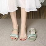 Women's Sandals 2026 Summer New Style Chunky Heel Popular French Mid-Heel Fairy Style High Heel Two-Way Sandals Women's Trendy - Image 4