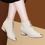 2026 Women's Genuine Leather Chunky Heel Pointed Toe Shoes, Stylish and Versatile, New Spring/Autumn British Style Ladies' Shoes - Image 2