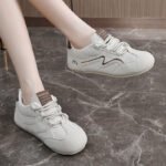 K3922 Simple and Stylish Soft-Soled Lightweight Casual Women's Shoes 2026 Spring and Autumn New Versatile Everyday Sneakers - Image 3