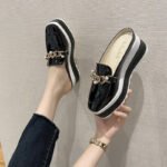 Women's thick-soled wedge closed toe slippers new autumn large size casual non-heel chain muffin slippers - Image 3
