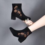Old Beijing cloth shoes women's ethnic style new short boots fleece-lined vintage embroidered shoes mother chunky heel single-layer boots matte women's shoes